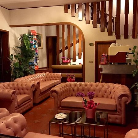 Meuble Lariana Hotel Bellaria-Igea Marina Eksteriør billede