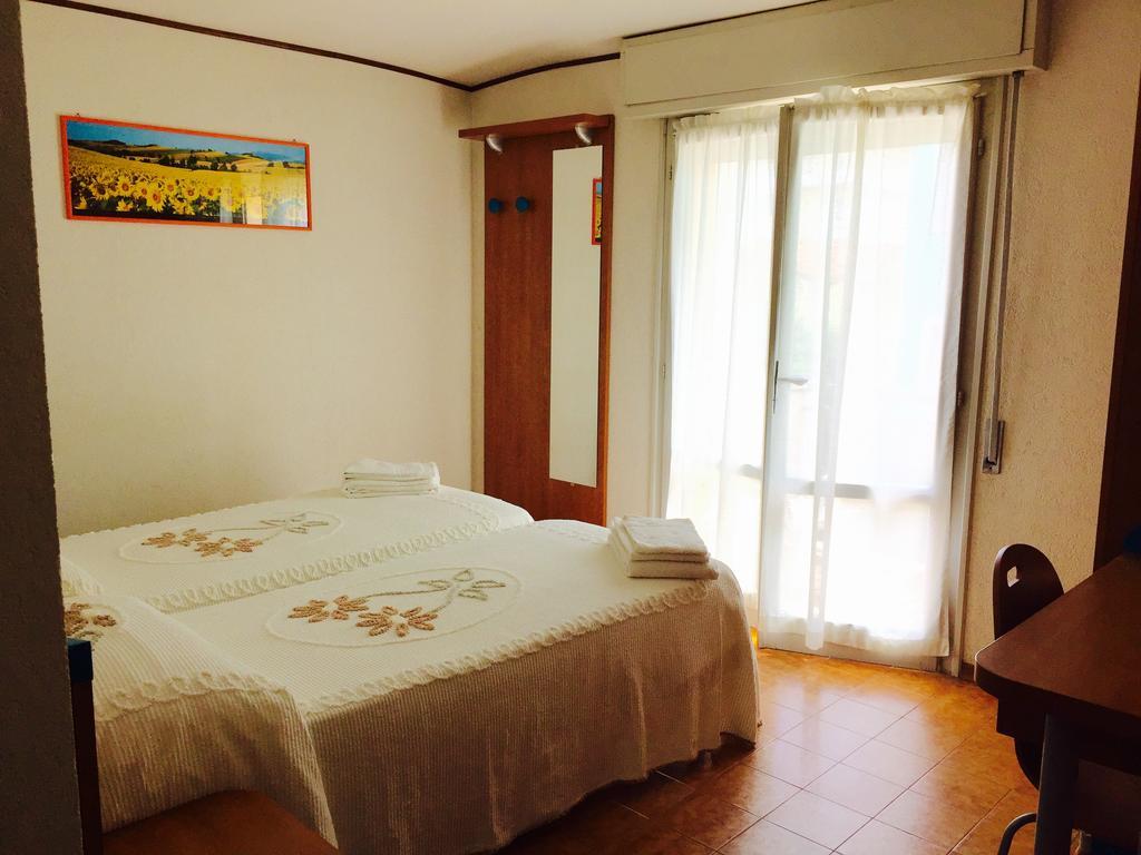 Meuble Lariana Hotel Bellaria-Igea Marina Eksteriør billede
