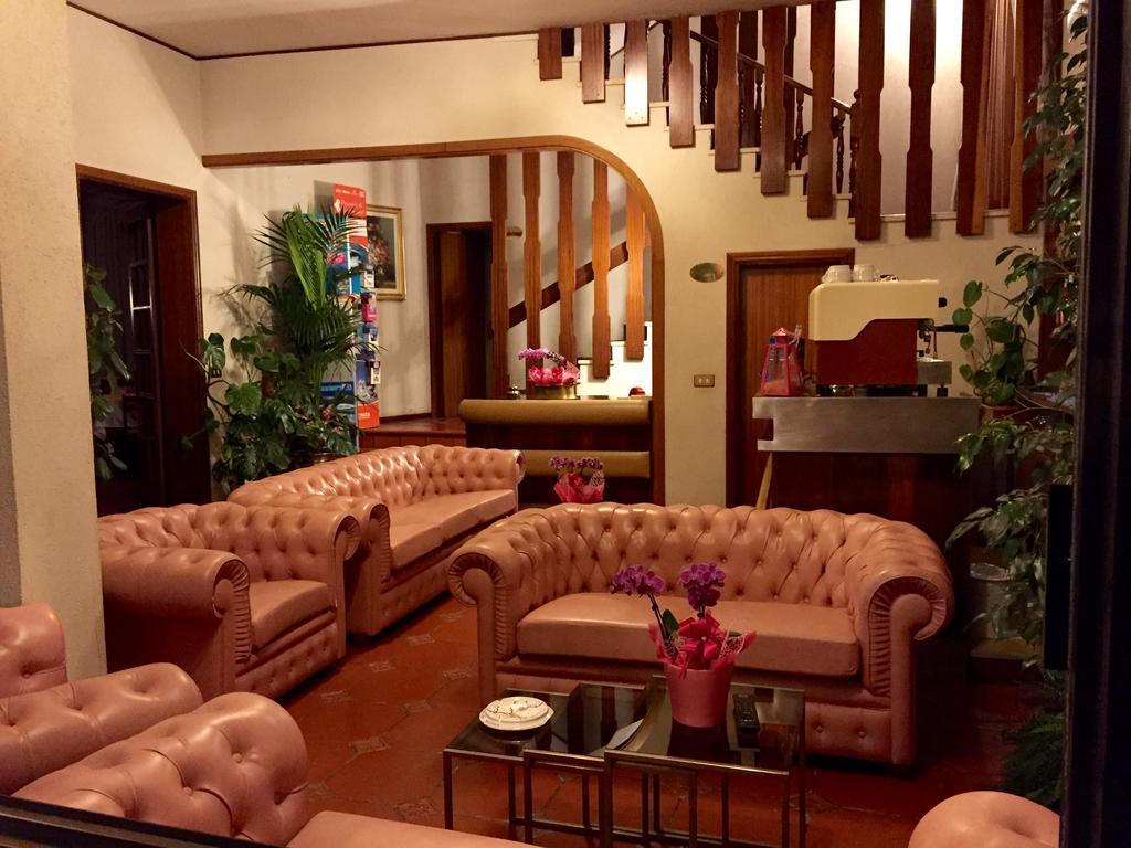 Meuble Lariana Hotel Bellaria-Igea Marina Eksteriør billede